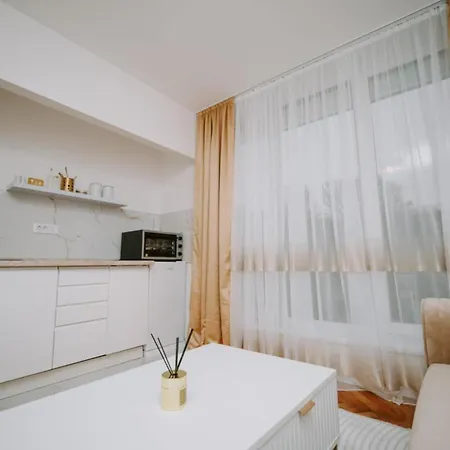 Gold Luxury Apartment Bosanska Gradiska Exterior photo